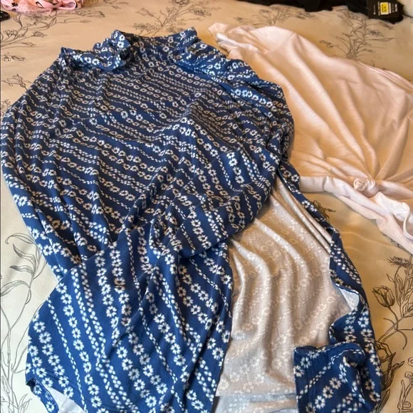 CUTE Spring Outfit - White Knot Front T-Shirt (NWT) & Maxi Skirt - 2XL - Picture 6 of 6